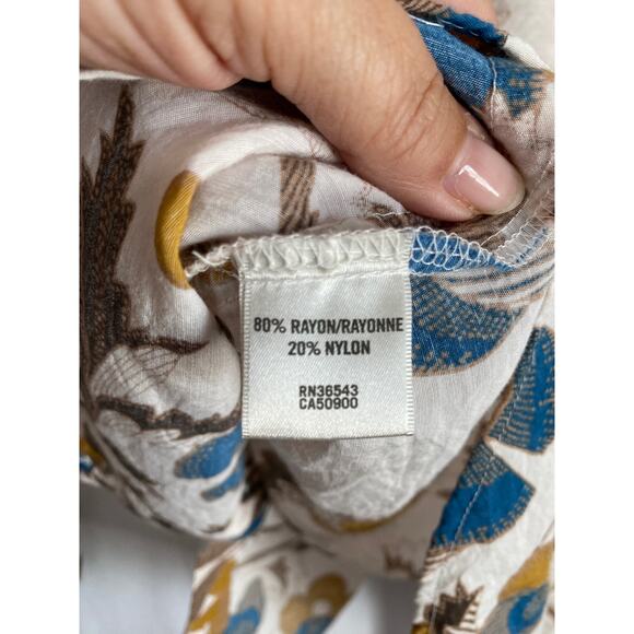 Van Heusen Woman's Floral Fitted Long Sleeve Blouse XXS - Picture 8 of 9